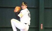 鷹・杉山一樹、右肘内側側副靱帯損傷などでキャンプ離脱　ローテ候補に長期離脱の可能性