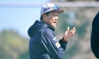 栗山監督、鈴木誠也を心配　侍合流迫るも…WBC不透明に「大事がないことだけを」
