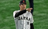 侍ジャパン、大谷翔平が“圧巻”の「リアル二刀流」！4回「49球」無失点、4回にはバットで“自援護”【WBC】