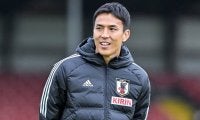 クラブが最大級のリスペクト！ 元日本代表主将・長谷部誠が40歳までの現役続行を決断！「責任を負い続けたい」と東京で新契約にサイン