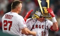 【MLB】エ軍大砲が衝撃告白「ぶっ壊してしまった」　新HR儀式の兜“ハプニング”舞台裏