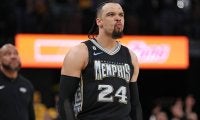 1勝1敗のタイに戻したグリズリーズ…ブルックスは「彼は年寄りだ」とレブロンを挑発