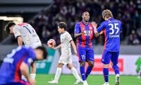 「演出が派手すぎてライブ会場かと思った」FC東京-川崎の試合前の「花火＆ドローン特別演出」が大反響！「ここだけ見に国立行きたかった」などの声
