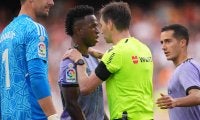 VARが悪質な切り抜きでヴィニシウスが退場に…あり得ない行動、スペインでVAR担当6名が解雇
