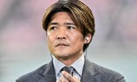 「2人とも良い笑顔！」大久保嘉人氏がゆず・北川悠仁の「舞台裏2ショット」公開！ Tシャツ姿の2人が横並びで記念撮影