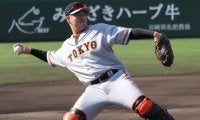 今季初先発マスクとなった岸田への期待も…巨人を悩ます「第２の捕手探し」