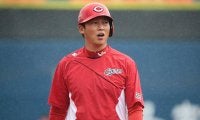 新井貴浩のFA流出で「右目の辺りが落ちてきた」　補償で悩み顔面麻痺に…編成部の苦労