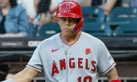【MLB】エンゼルスが「呪われている」　ウルシェラ転倒で途中交代…レンドンも死球にファン悲鳴