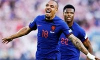 オランダ代表が伝統の「4-3-3」に戻したら…アヤックス勢に頼らず、リベロを置き、ハードワーカーを起用して生まれ変わった