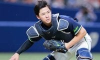 ダルビッシュ有の元専属捕手・鶴岡慎也に訊く「捕手併用は本当に最善の策なのか？」