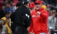 【MLB】ネビン監督は激怒…際どい判定に「試合を壊された」　命運分けた一球が物議「確かに酷い」