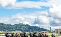 【福島5R新馬戦結果】ブラックタイド産駒のエコロヴァルツが好位から抜け出す