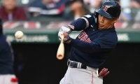 【MLB】吉田正尚、ダブル・ダブルで打率はア・リーグトップの.319へ上昇　今季37度目のマルチ安打で月間打率は“4割超え”