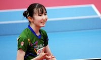 早田ひなが織りなす、究極の女子卓球。生み出された「リーチの長さと角度」という完璧な形