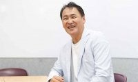 タレントの妻は「講演できるのでは」　息子3人は元球児…燕の新人王が語る野球と家族