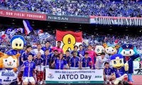 「当たり前のようにテルがいるー！」横浜FMの誕生日会にFC東京の選手も参加で、「最強のメンバー」とファン歓喜！ 豪華集合写真に「最高過ぎます」の声