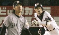 阪神は「気象条件にも見放されたか」OB関本賢太郎が振り返るロッテとの日本シリーズ初戦　勝負のポイントは「5回の攻防にあった」