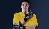 権田修一がイタリアのGKグローブメーカー「ロイシュ」と契約「いい思い出のあるブランド」