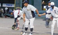 打ち方・投げ方は保護者任せ　監督は戦術に専念…中学日本一チームが“分業制”を敷くワケ
