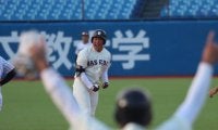 苦しい展開ながらも、全員野球でサヨナラ呼び込む／立大１回戦
