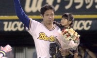 監督の“待った”で実施されなかった引退試合　始球式で幕…悔し涙で終わった現役生活
