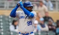 来季は日本の可能性も…メジャー108発の巨漢大砲が“2冠”　助っ人候補が強烈アピール