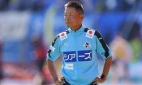 今季は天皇杯ベスト4に導いた大木武監督が来季も熊本を指揮「すべての方々に感謝しています」