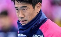 「このメンツに入れる香川すごすぎ」香川真司、“神童”が選ぶドルトムントの「歴代ベストイレブン」にメンバー入り！ ハーランドやレバンドフスキらとともに「4-4-2の左ボランチ」に名を連ねる
