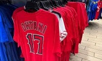 大谷翔平ユニが衝撃の30％OFF　地元に広がる落選ムード…店員も落胆「来年いないかも」