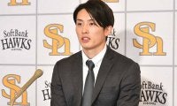 盗塁王の鷹・周東は4500万円でサイン「妥当かな」　WBCで世界一…3年ぶり2度目のタイトル