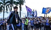 【3年ぶりのH&AでJ1川崎が挑んだ、ACLアウェイの舞台裏(2)】前日会見中に見舞った現地スタッフの“激しいランチ勧誘”……“微笑みの国”の想像を超える優しさ