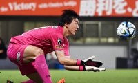 アルビレックス新潟で「調子に乗って」ポジション喪失　GK藤田和輝はいかにして新天地で日本代表まで上り詰めたのか