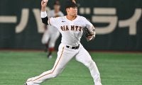 巨人・門脇誠は「2年目のジンクス」を打破できるか　後半戦打率セ界3位の.320と攻守の柱に
