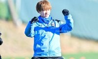 【J1川崎・新戦力がチーム合流で感じたこと(2)】試合中に「早く帰りたい」と思わせたチームへの移籍の理由。同年齢の三笘薫と旗手怜央が活躍する現実がもたらした気持ちの変化