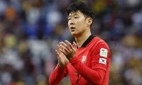 「空気を読め」負けても笑顔のクリンスマン監督に批判　今週末はプレミアでソン・フンミンvs. 三笘薫の“日韓対決”実現か