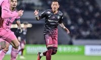 【J1王者・ヴィッセル神戸の24年シーズンの進化と課題(2)】井手口陽介加入で図られる戦術幅の拡大で、“大迫の起点スタイル”からの脱却へ……攻守時に中盤の形を変化