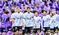 【開幕戦完敗の浦和レッズ、ピッチ上で何が起きていたのか(2)】浦和を打ち負かすためのシナリオが開示された広島戦……「どの程度まで無理やり繋いでいくか」と振り返る迷い