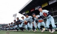 センバツ甲子園練習始まる　2日間で全32校　トップは近江