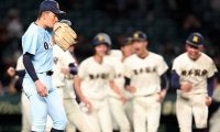 169球目がサヨナラ暴投　近江エース、沈痛「体力不足」　センバツ