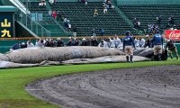 2日連続順延、試合開始4時間半遅れ…　雨にたたられるセンバツ