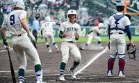 前回準Vの報徳学園が4強　大阪桐蔭に勝利　センバツ