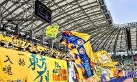 「全国区の可愛さ」J2仙台でのダービー観戦“みちのく女子アナ”ツーショットが「ぶちめちゃめちゃ可愛い」と話題！「ユニフォーム姿良く似合ってますよ」との声