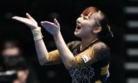 パリ五輪へ明るい光を灯す「体操・日本女子」新時代の主役たち　宮田笙子、岸里奈、中村遥香らが躍動