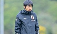 「他チームの憲剛ユニはレアすぎる！」中村憲剛氏がカナダで“背番号14＆ネーム入り”ユニフォームを着用!?「ちょこっと復帰してもいいのでは？」と期待する声