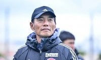 【久保建英、中村敬斗らを育てた闘将・森山佳郎監督就任で、J2仙台の変わったこと(1)】指揮官が「全く面白くない（清水戦の）前半45分」と酷評したが、歯に衣着せぬ発言の狙いとは