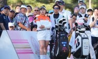 山下美夢有は両親の胸で涙 上がり4ホールで痛恨3ボギー「一番悔しい終わり方」