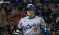 大谷翔平がブチギレた！？ なんか口走った…？ 空振り三振後に見せた“珍しい表情”にファン騒然 「怖すぎる」「そりゃ怒るだろ」