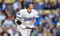 大谷翔平、今季13号2ランでリーグ本塁打単独トップ！　3試合ぶり&ベッツとの“アベック弾”に本拠地熱狂 「大谷の日」にメモリアルアーチ