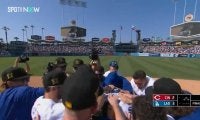 大谷翔平、歓喜のサヨナラ打に仲間も大興奮！ハイタッチ＆大量シャワー、胸熱の瞬間「最高すぎる！」