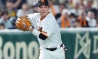 三塁初挑戦でもGG賞確定？　35歳・坂本勇人が断トツ「5.6」…2位の4倍に衝撃「バケモン」